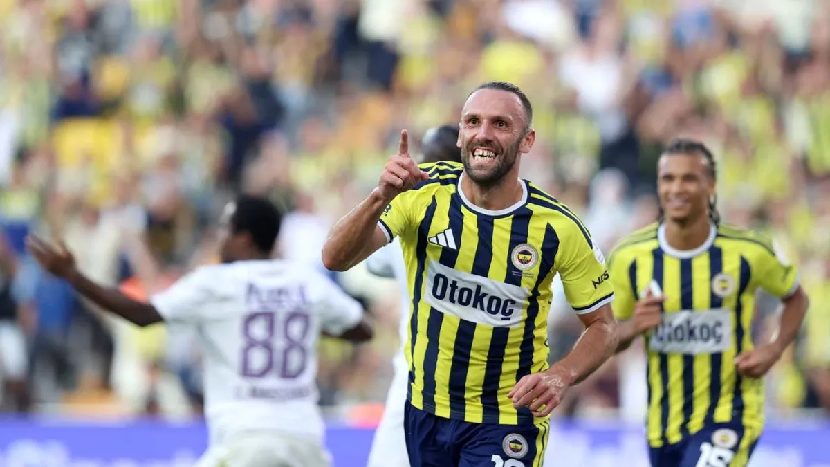 Fenerbahçe gol yağmuruyla zirvede