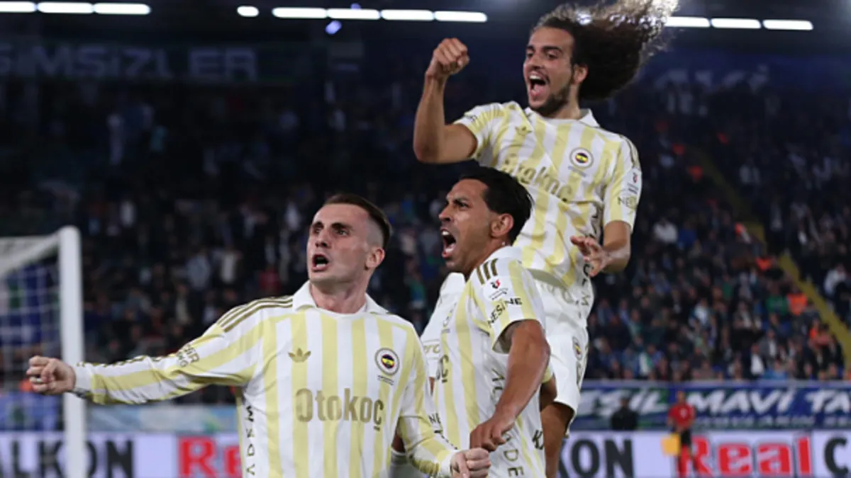 Fenerbahçe Rize'de kazandı ama spor yazarları uyardı
