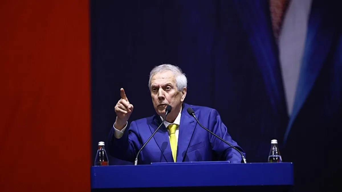 Fenerbahçe'de genel kurul yönetime tam yetki verdi