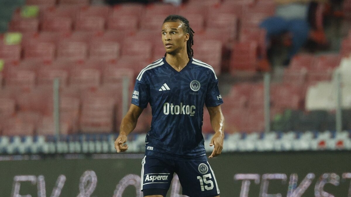 Fenerbahçe'de istikrar abidesi Nathan Ake