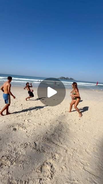 Brezilya Sahillerinde Büyüleyici Resital! Natalia Guitler'den Plajda Akılalmaz Top Kontrolü